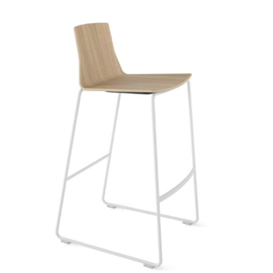 Montara650 Wood Stool